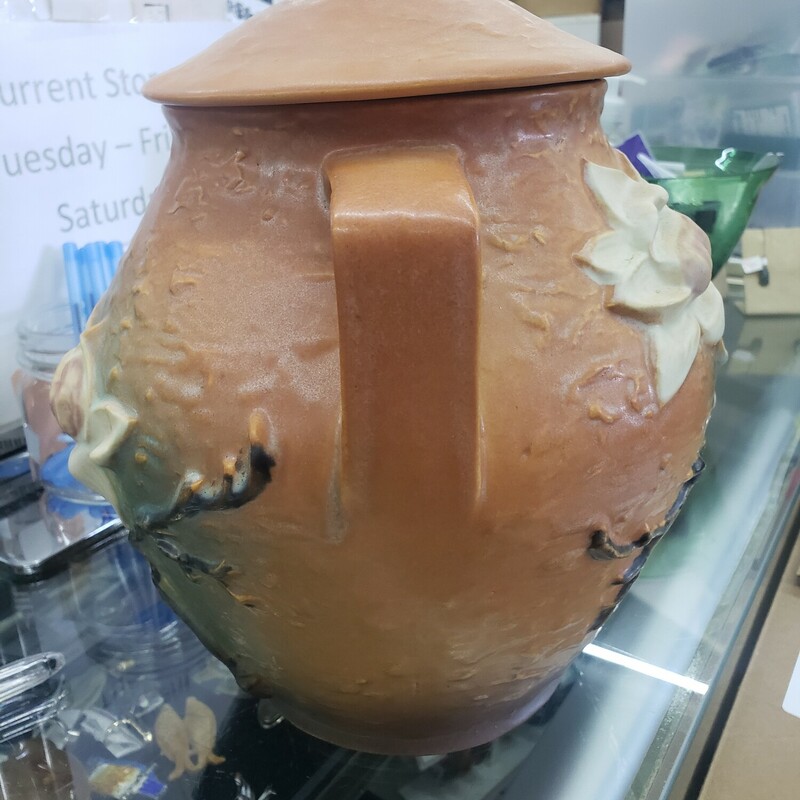 Roseville Cookie Jar, Magnolia, Size: W/ Lid