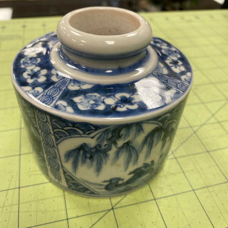 Asian Porcelain Round Jar