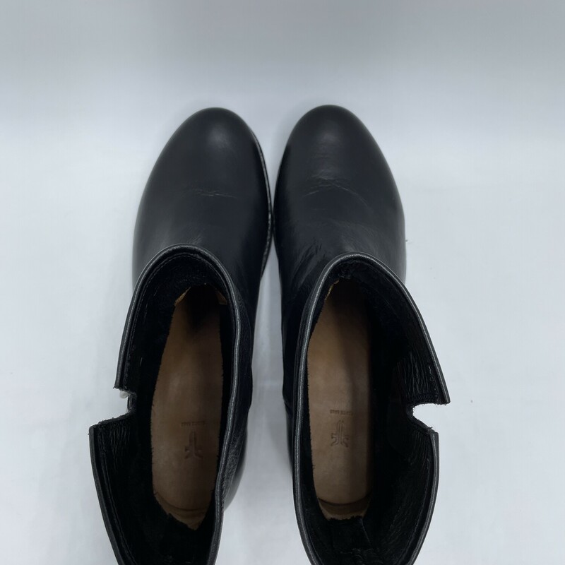 Frye Veronica, Black, Size: 9.5

condition: EXCELLENT. Like new

Original Retail: $398