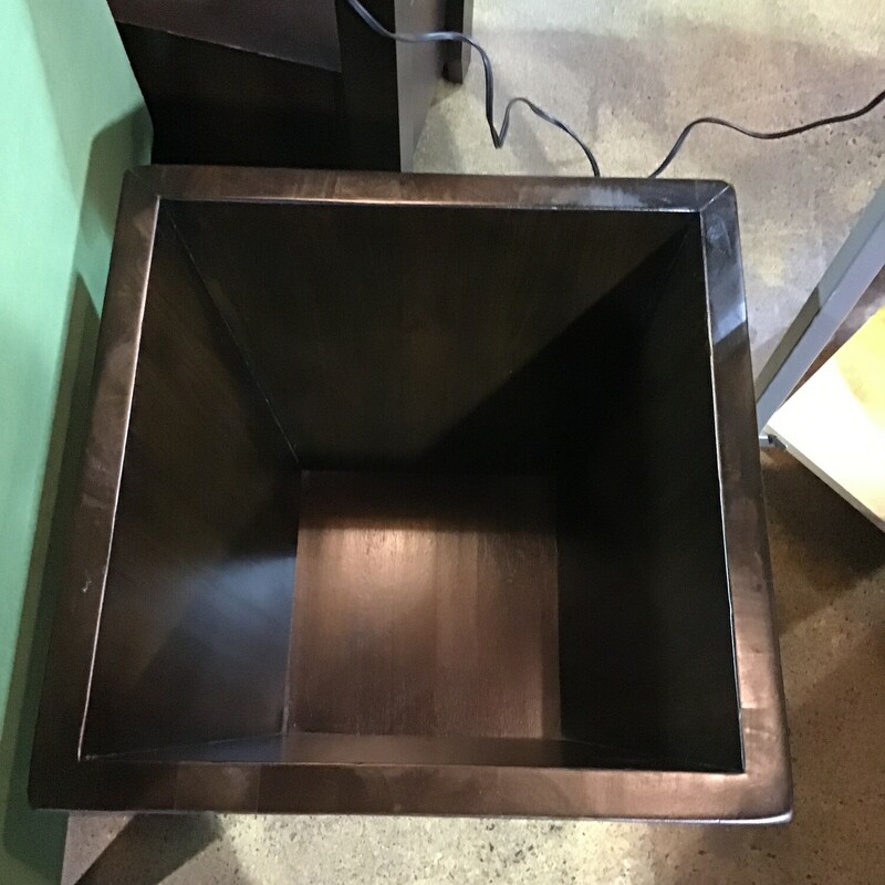 This storage cube end table from Pottery Barn is finished in an espresso stain and comes from the Kenya collection. It features storage on the inside and can be combined with the matching end table to make a coffee table!<br />
Dimensions are 19 in x 19 in x 19 in