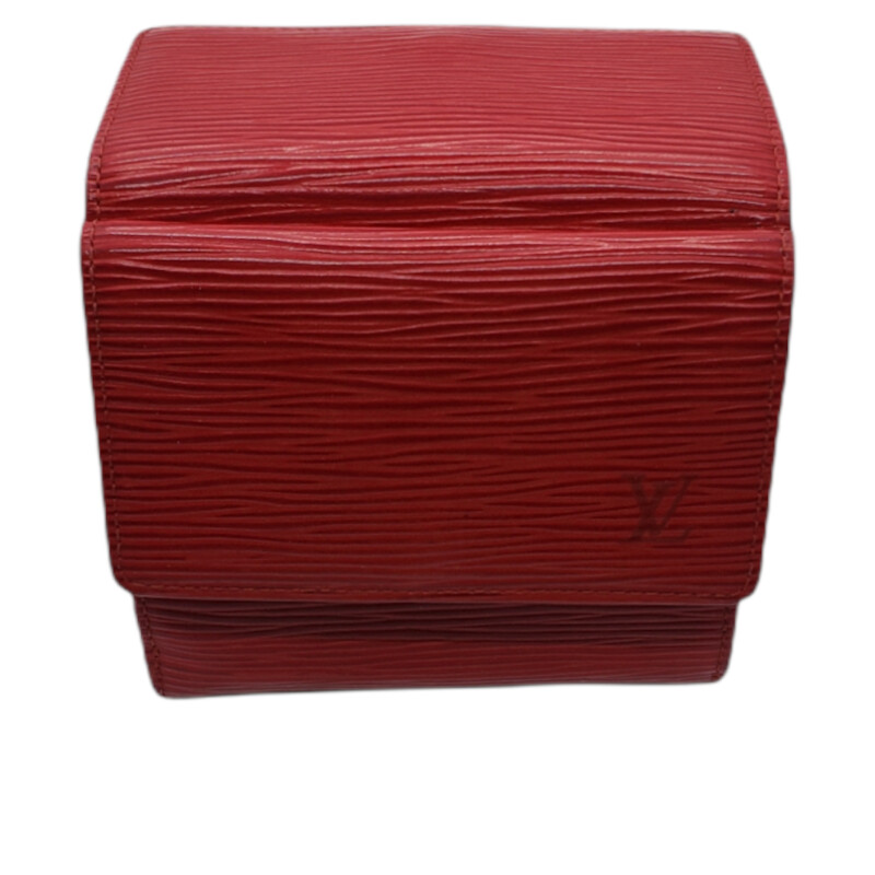 Louis Vuitton<br />
<br />
Elise Wallet<br />
<br />
Epi Leather, Red<br />
<br />
Condition: Great. Weat only on corners