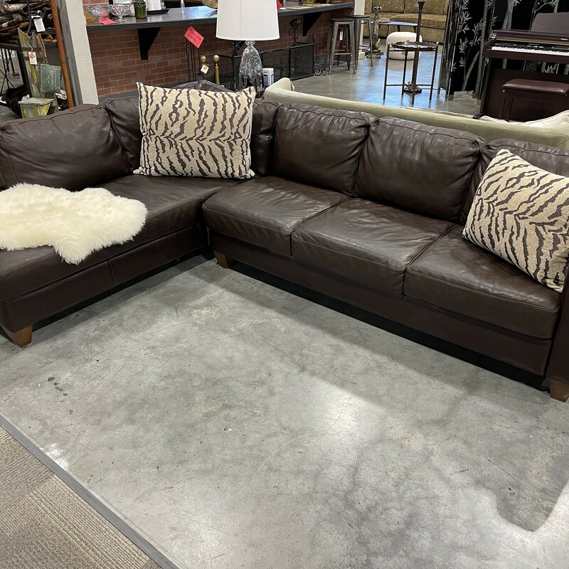 Brown Lthr. 2pc. Sectiona