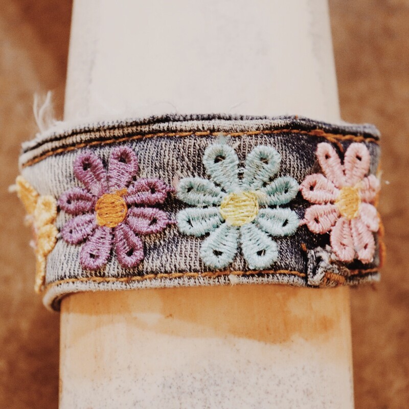 Blue Jean Multi Colored Flower Daisy Cuff with clasp lock. Very cute for spring and summer outfits.