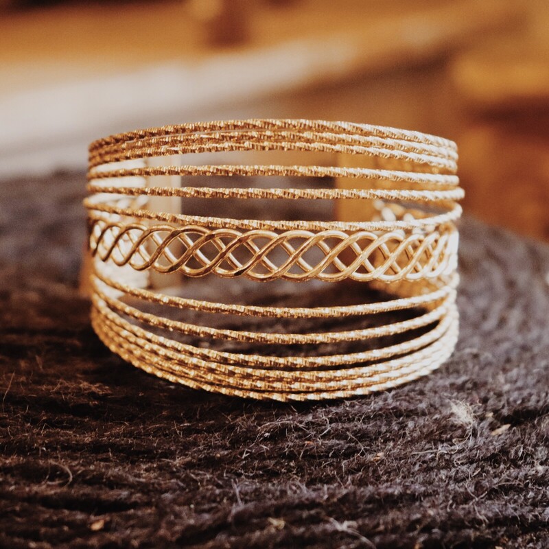 This beautiful gold bracelet measures 2.5 inches in diameter! The perfect stacking cuff!