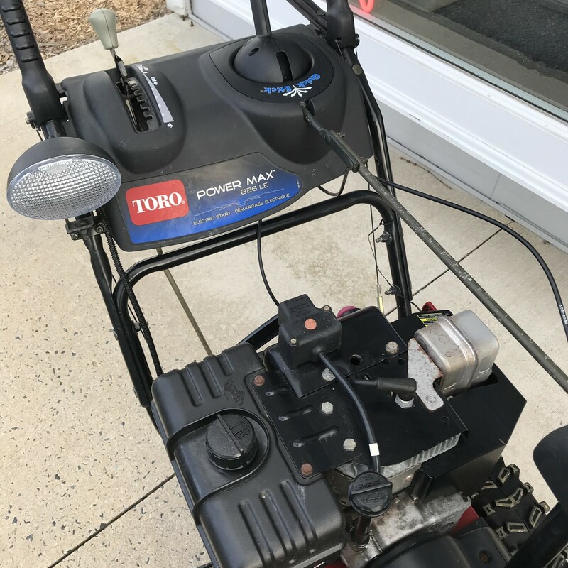 Snowblower, Toro 26in
model: Power Max 826LE
Electric Start- excellent condition

*********NO SHIPPING******* SHIPPING FEE SHOWN IS FOR LOCAL DELIVERY ONLY