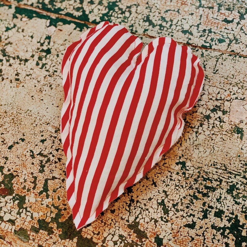 These adorable valentine hearts were handmade from vintage fabrics. They are available in Pink Chenille, White Chenille, White Muslin, Pink Popcorn, and Red Ticking Stripes.