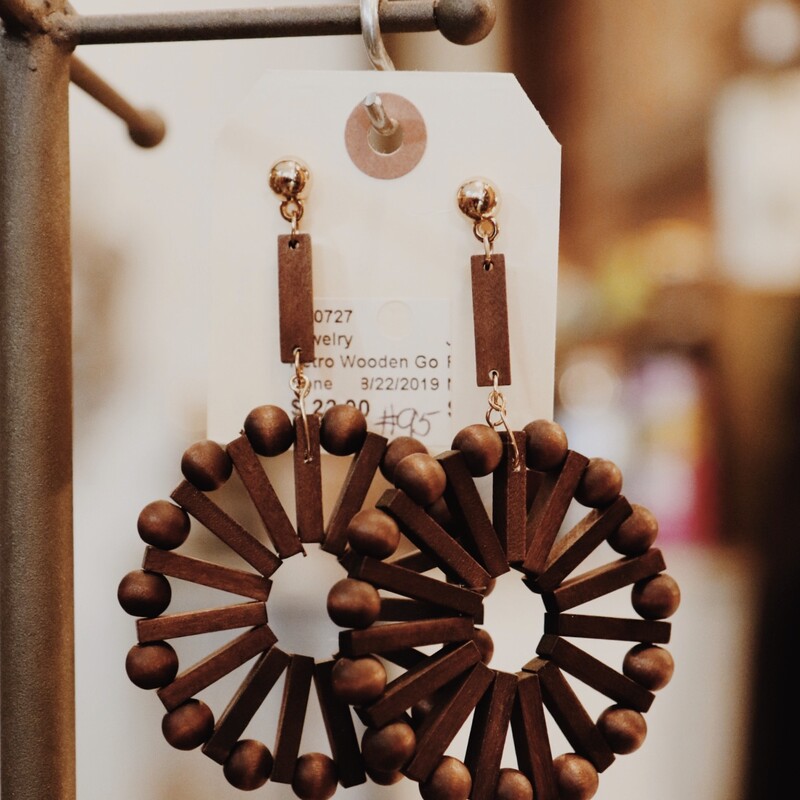 Free People inspired retro Woodstock wooden earrings with gold tone. 4 inch