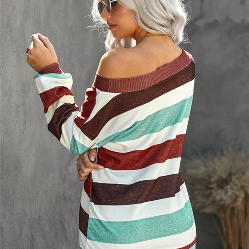 The striped color block keeps you very bright and chic

Loose neckline allows you to wear it in not only one way

Combines retro lantern sleeves perfectly with drop-shoulder design

Finished with ribbed detail at round neck and cuffs