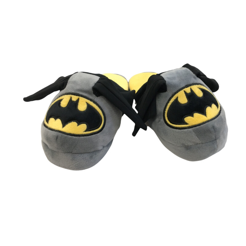 Shoes (Slippers/Batman), Boy, Size: 2/3y

#resalerocks #pipsqueakresale #vancouverwa #portland #reusereducerecycle #fashiononabudget #chooseused #consignment #savemoney #shoplocal #weship #keepusopen #shoplocalonline #resale #resaleboutique #mommyandme #minime #fashion #reseller                                                                                                                                      Cross posted, items are located at #PipsqueakResaleBoutique, payments accepted: cash, paypal & credit cards. Any flaws will be described in the comments. More pictures available with link above. Local pick up available at the #VancouverMall, tax will be added (not included in price), shipping available (not included in price, *Clothing, shoes, books & DVDs for $6.99; please contact regarding shipment of toys or other larger items), item can be placed on hold with communication, message with any questions. Join Pipsqueak Resale - Online to see all the new items! Follow us on IG @pipsqueakresale & Thanks for looking! Due to the nature of consignment, any known flaws will be described; ALL SHIPPED SALES ARE FINAL. All items are currently located inside Pipsqueak Resale Boutique as a store front items purchased on location before items are prepared for shipment will be refunded.