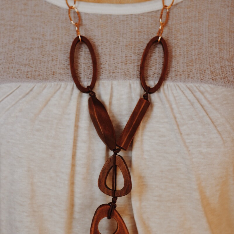 This necklace is a great neutral piece to layer or wear on its own!