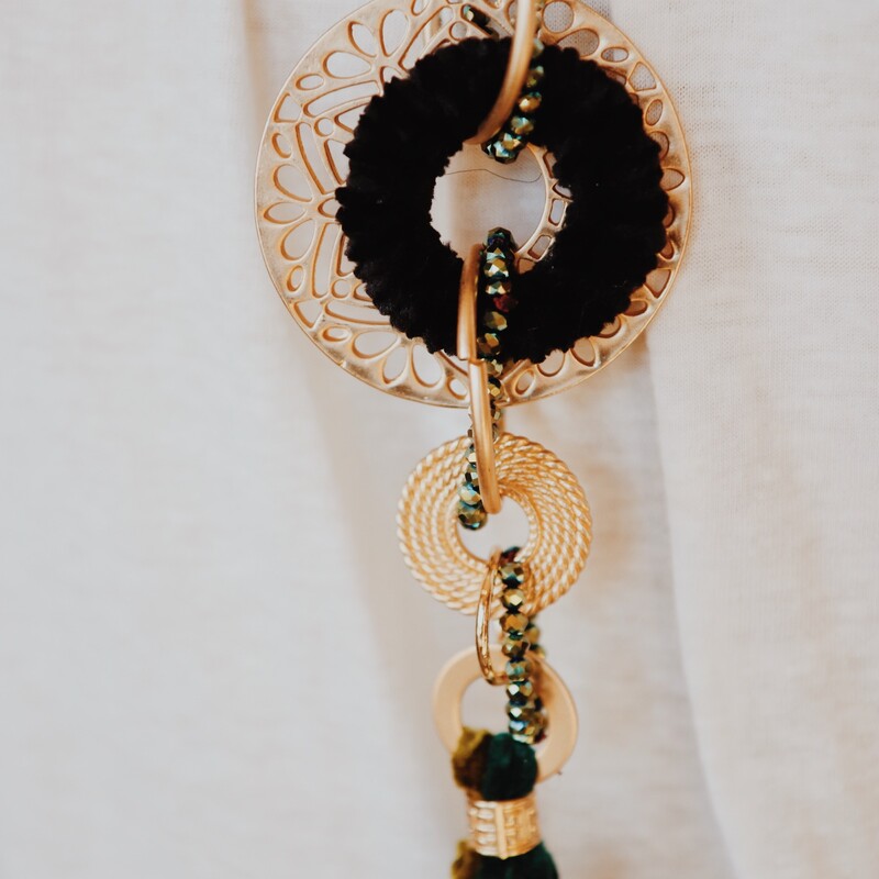 These velvet necklaces are to die for! Such a unique look that turns all the heads! measuring 23 inches long including the tassle pendant.