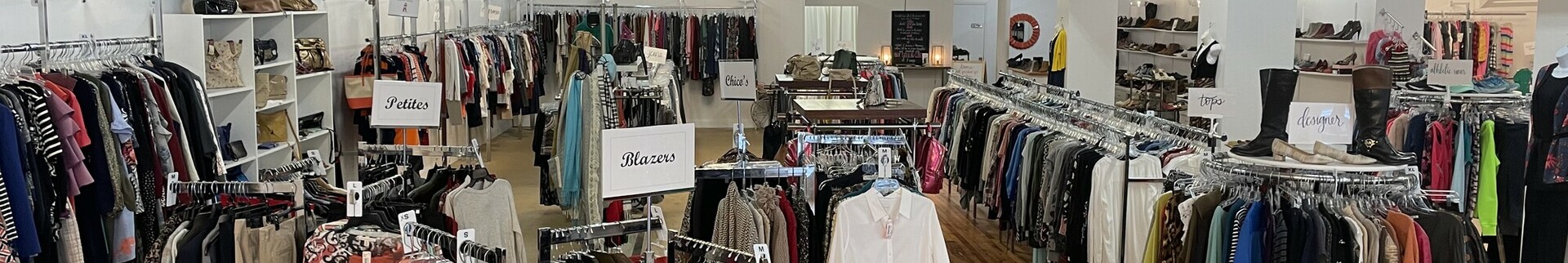 Fringe Consignment's banner image.