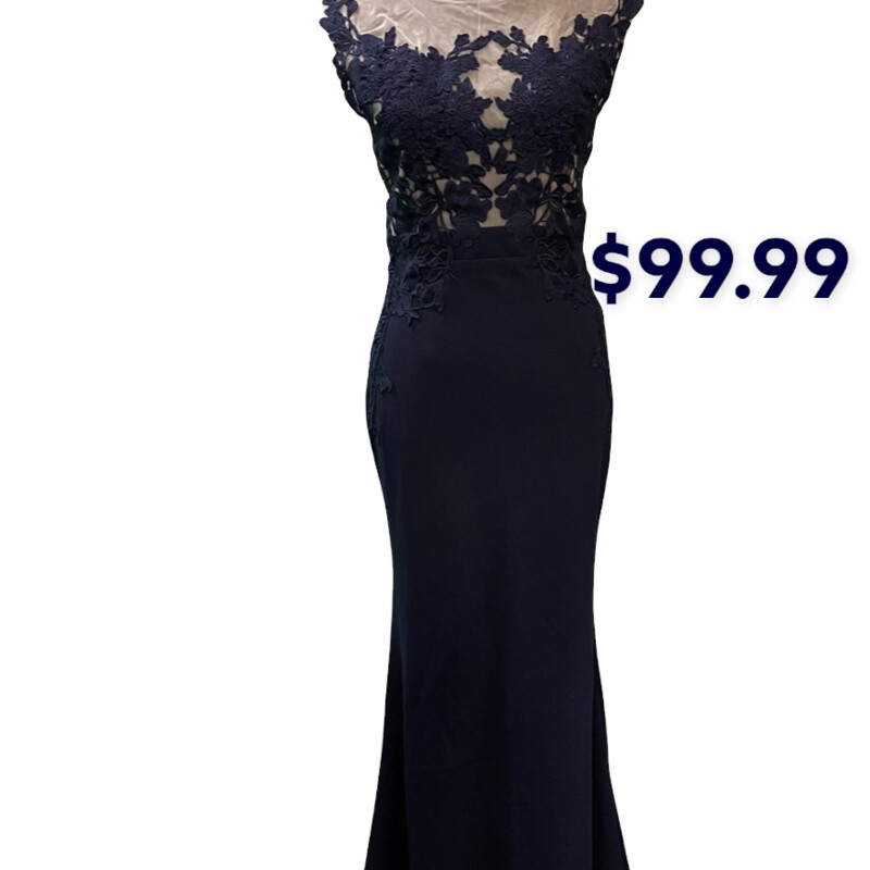 NEW Maniju Straight Formal
Mesh top with applique that extends down the sides. Trumpet bottom, open back
Navy, nude
Size: Medium