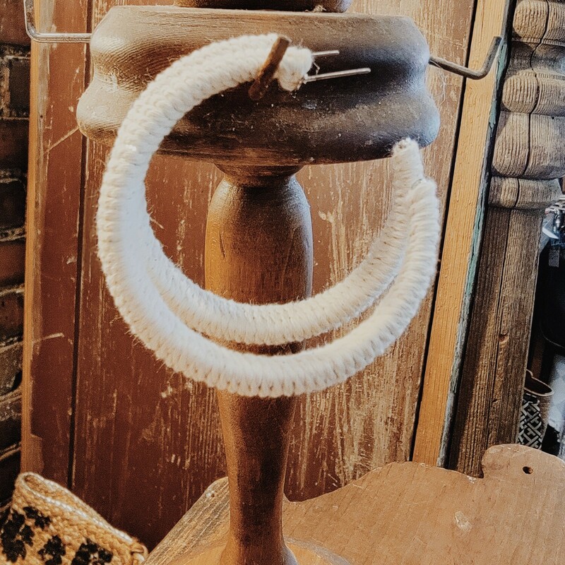 These adorable macrame hoop earrings measure 2 inches in diameter. They are a perfect, neutral pair of earrings!