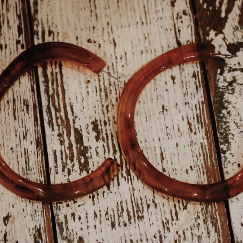 Resin is so light weight which makes this the perfect pair of large hoops that won't wear you out!