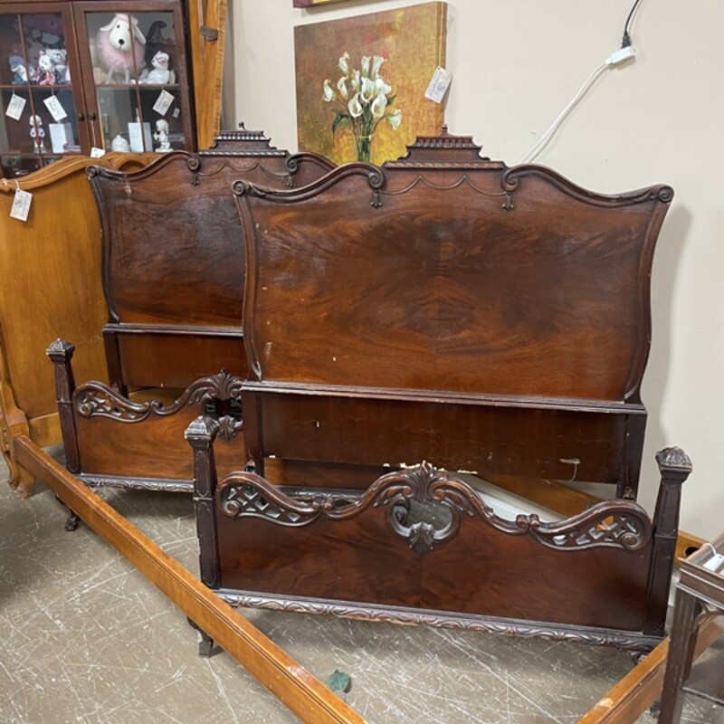 Victorian Wood Bed, HB/FB Only, Size: Twin