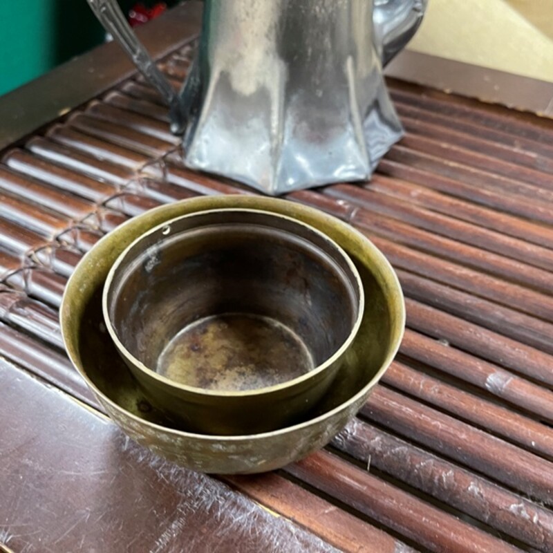 Brass Nesting Bowls, Pair, Size: 4x2