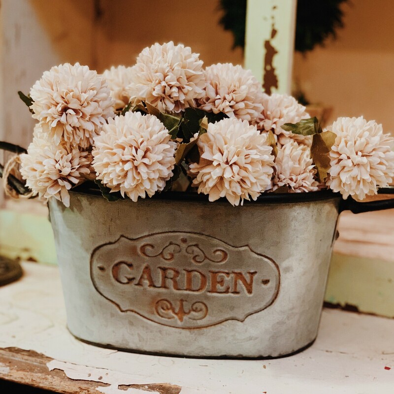 These gorgeous pompom stems measure 11 inches long and have two leaves with a white, cream color pompom flower! These adorable florals are perfect for smaller vases, or grab a few to fill a basket!
