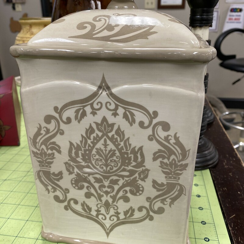 Baroque Style Ceramic Can