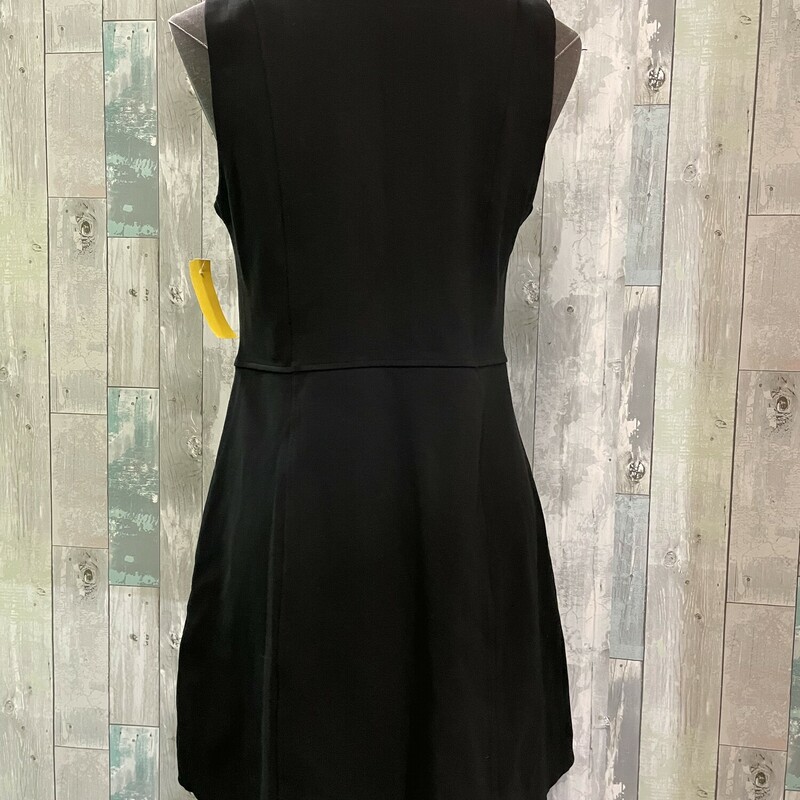 Title 9 Dress
Black and gray
Size: Medium
Tends to run small