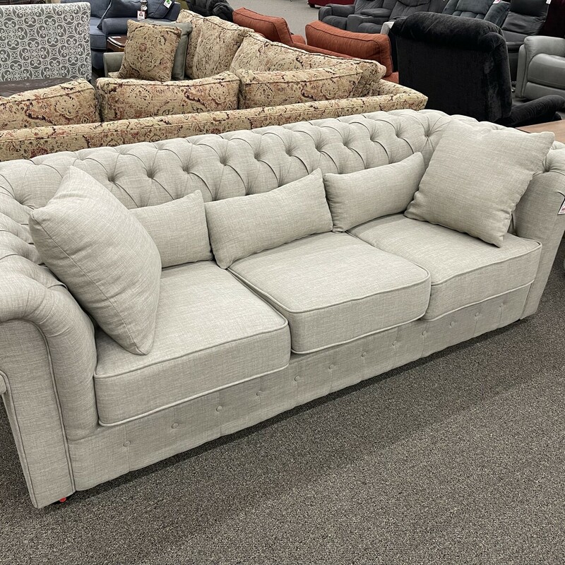 H 8427-3 Tufted Sofa
Call store for details