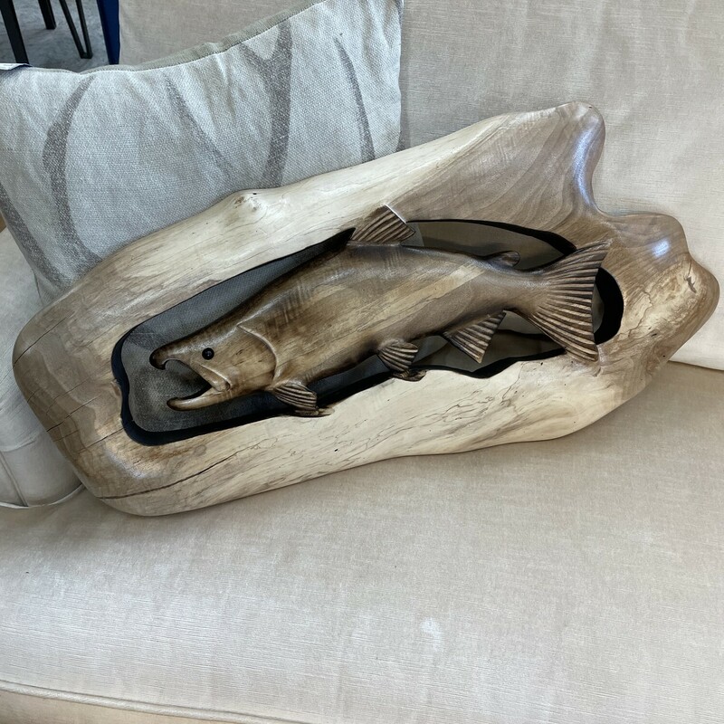 Handcarved Fish By Taras Yanytskyi

-be sure to check out more of his beautiful work on Instagram @enjoywoodcarving -


Size: 27.5W X 13L X 2D