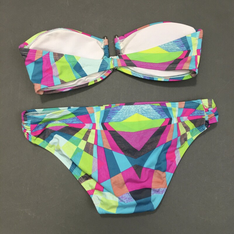 103-221 Kirra, Multicolor, Size M. 2 piece. Geometric aqua and green pattern bandeau style strapless top, with cute U shape joining hardware, and soft removeable cups. bikini bottom is classic low cut with ruche side fabric.  suit is fully lined, 80% nylon, 20% spandex, hand wash cold no bleach line dry in shade Made in Vietnam