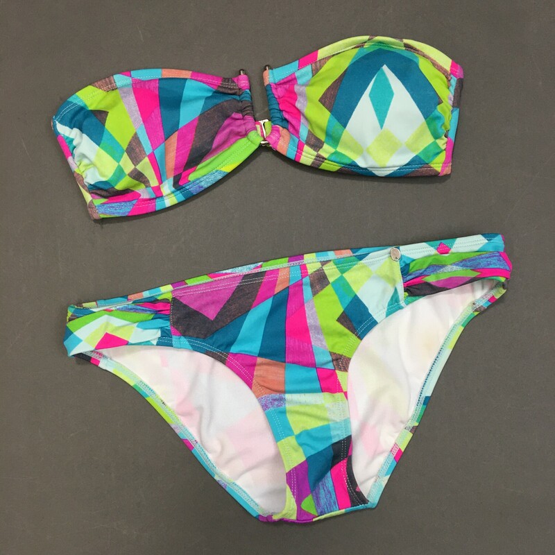 103-221 Kirra, Multicolor, Size M. 2 piece. Geometric aqua and green pattern bandeau style strapless top, with cute U shape joining hardware, and soft removeable cups. bikini bottom is classic low cut with ruche side fabric.  suit is fully lined, 80% nylon, 20% spandex, hand wash cold no bleach line dry in shade Made in Vietnam