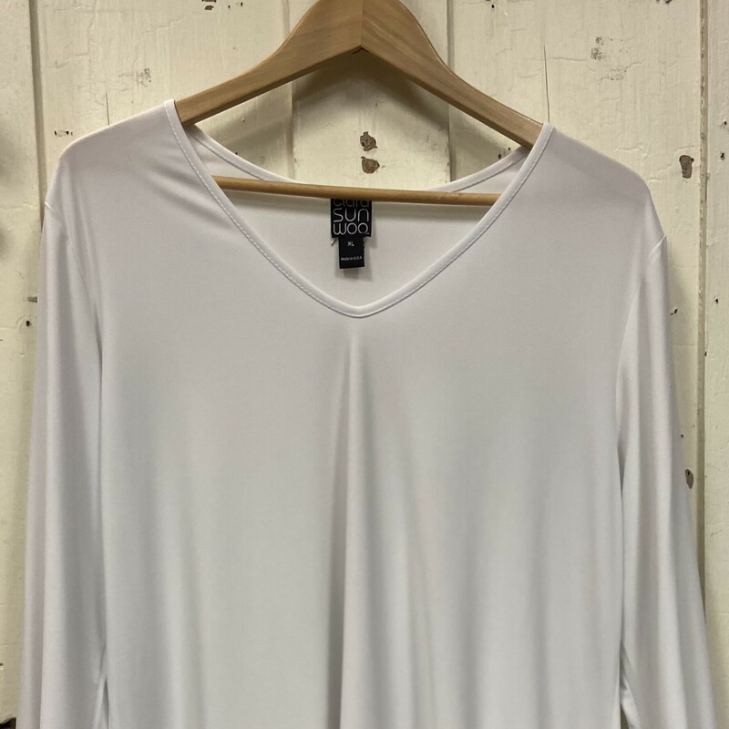 NWT Wht Assymet Top