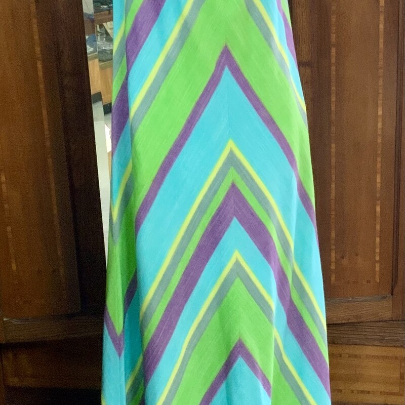 Country Set Brand
Washable
Floor length
Cotton
Striped turquoise lime green purple and yellow.