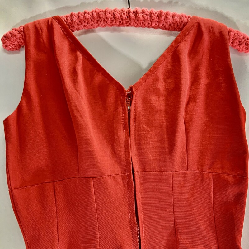 Harco Original. Red Nylon material.
Back zip and hook and eye closure.
Good condition. Approximately 25 inch waist.
Skirt rests just below knee.