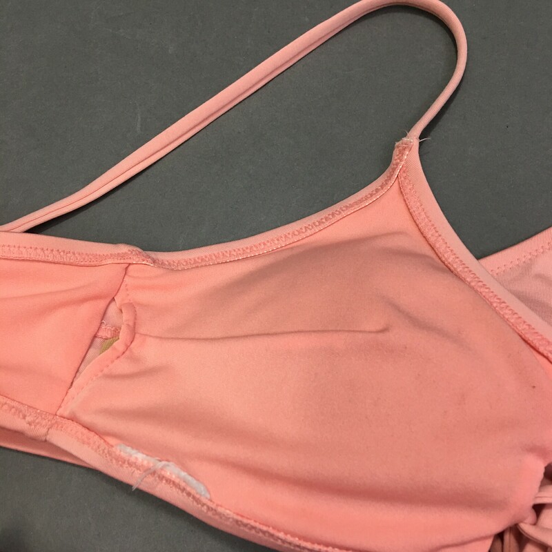 No Brand String Bikini, Peach, Size: S/P lace up front, athletic style top, adjustable spaghetti shoulder  straps,  removeable soft pads, bottom has ruffled edges , ties at sides with 2 small hanging \"hamsa\" amulet hands on either side. Hand wash cold, no bleach, line dry shade. No maker or fabric tags.
3.80 oz