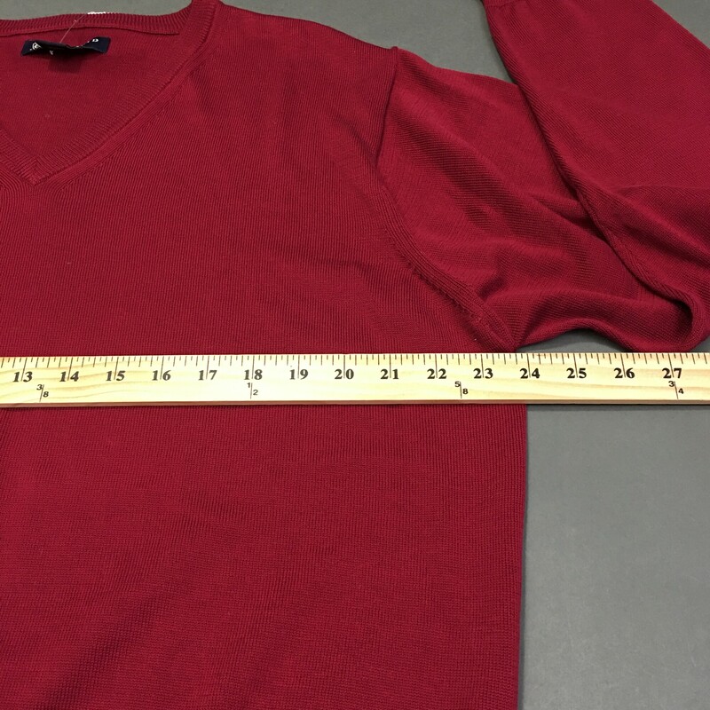 100-1028 Oxford Golf, Cranberry Red, Size: Large , long sleeve, v neck, light 100% cotton golf sweater  good<br />
13.20 oz