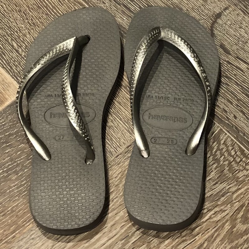 Havaianas Flip Flop, Grey, Size: 10T
Original Size 27-28