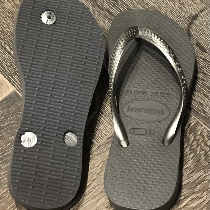 Havaianas Flip Flop, Grey, Size: 10T<br />
Original Size 27-28