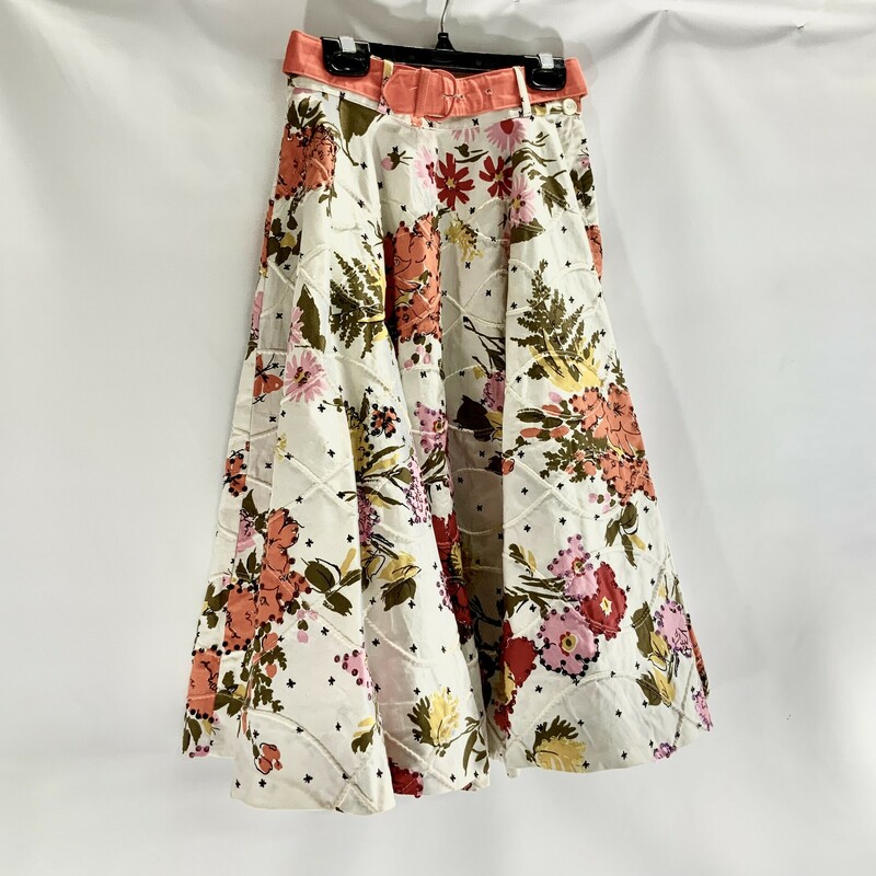 Beautiful Floral 1950s Swing Skirt Brightly colored flowers on a cream background decorated with multicolored sequins Very full; would look great with a petticoat 25 inches long can be let out another 2 inches if desired Waist approximately 24 inches would be a modern size XS
Very nice condition shows staining throughout See photos