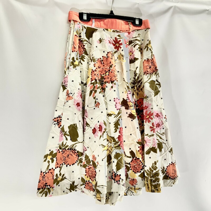 Beautiful Floral 1950s Swing Skirt Brightly colored flowers on a cream background decorated with multicolored sequins Very full; would look great with a petticoat 25 inches long can be let out another 2 inches if desired Waist approximately 24 inches would be a modern size XS
Very nice condition shows staining throughout See photos