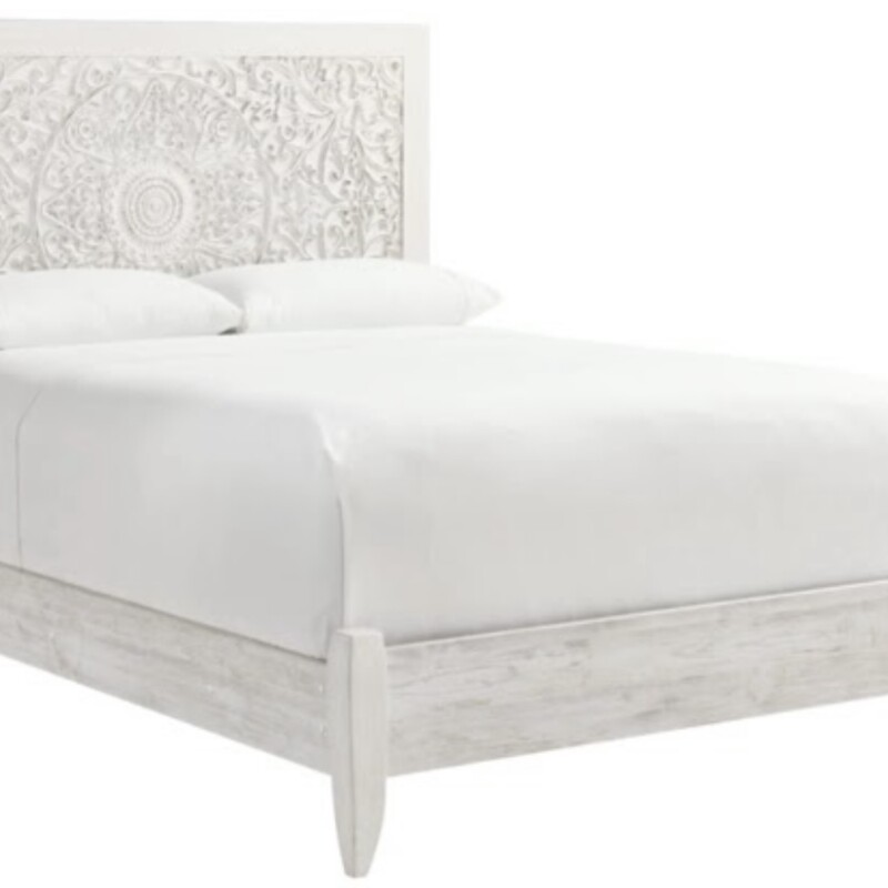 Paxberry Queen Bed