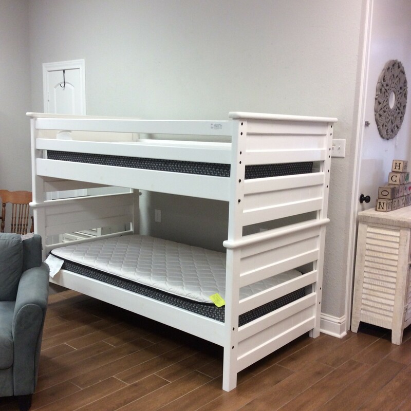 Twin/Twin Bunk Beds
