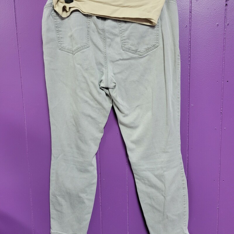 A GLOW CAPRI, GRAY, Size: 12