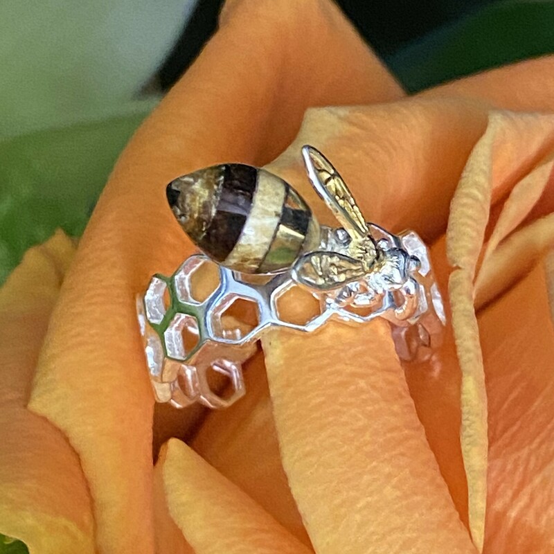 .925 Bee Amber Ring