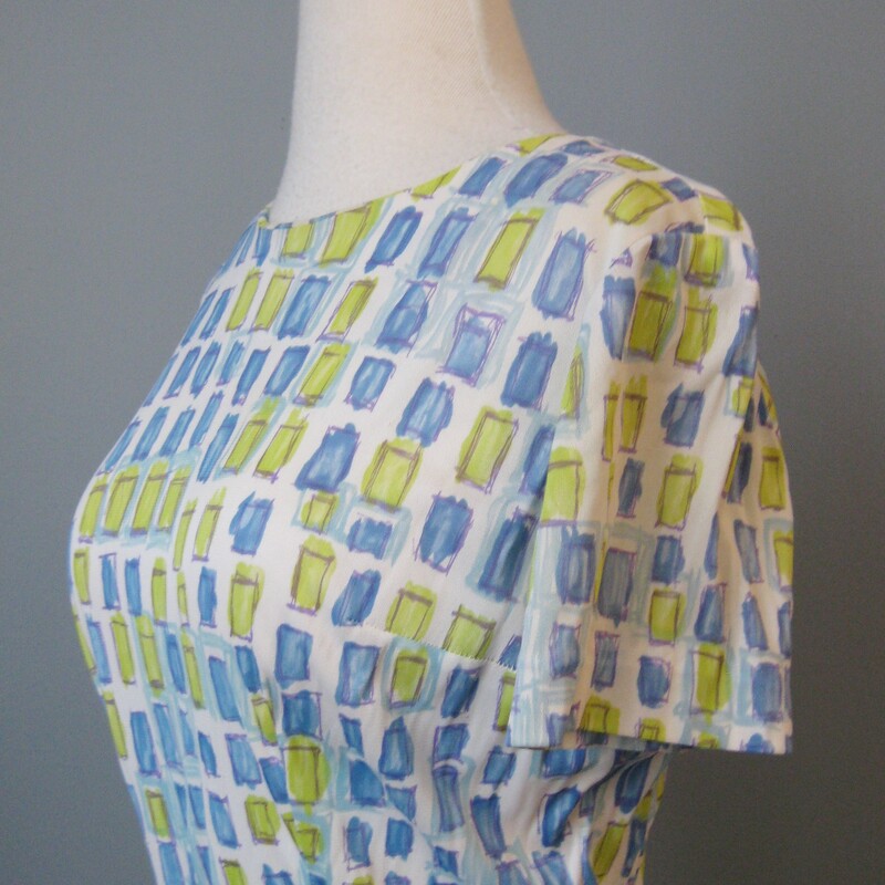 Adorable set in blue and yellow by popular vintage collectors fave Patty Petite.<br />
Short sleeve fit n flare dress with pockets and matching belt<br />
matching jacket with big buttons<br />
100% Polyester<br />
Made in the USA<br />
The print looks to me like an abstract window pane designs, little rectangles of blue and yellow.<br />
<br />
Here are the flat measurements, please double where appropriate:<br />
Dress:<br />
Shoulder to shoulder: 15<br />
Armpit to armpit: 17 1/2<br />
Length: 40.75<br />
waist: 13.5<br />
hip: up to 23<br />
<br />
<br />
Thanks for looking!<br />
#44107