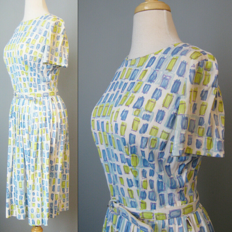 Adorable set in blue and yellow by popular vintage collectors fave Patty Petite.
Short sleeve fit n flare dress with pockets and matching belt
matching jacket with big buttons
100% Polyester
Made in the USA
The print looks to me like an abstract window pane designs, little rectangles of blue and yellow.

Here are the flat measurements, please double where appropriate:
Dress:
Shoulder to shoulder: 15
Armpit to armpit: 17 1/2
Length: 40.75
waist: 13.5
hip: up to 23


Thanks for looking!
#44107