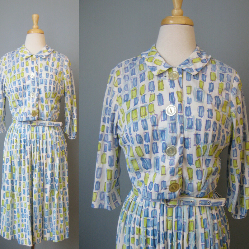 Adorable set in blue and yellow by popular vintage collectors fave Patty Petite.
Short sleeve fit n flare dress with pockets and matching belt
matching jacket with big buttons
100% Polyester
Made in the USA
The print looks to me like an abstract window pane designs, little rectangles of blue and yellow.

Here are the flat measurements, please double where appropriate:
Dress:
Shoulder to shoulder: 15
Armpit to armpit: 17 1/2
Length: 40.75
waist: 13.5
hip: up to 23


Thanks for looking!
#44107