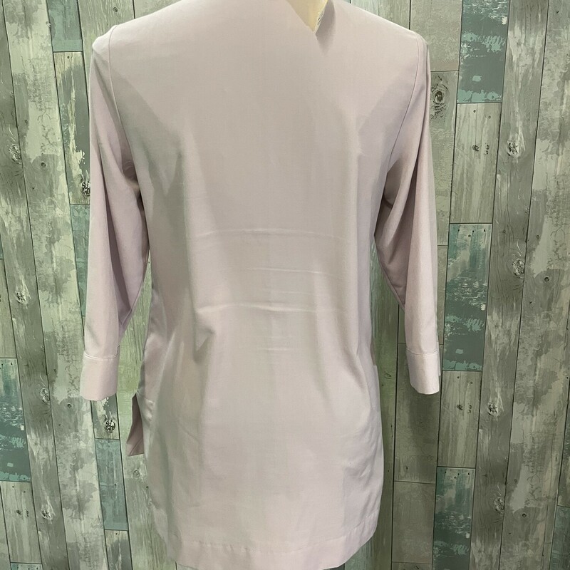 The Limited Tunic<br />
Lilac<br />
100% polyester<br />
Size: Small