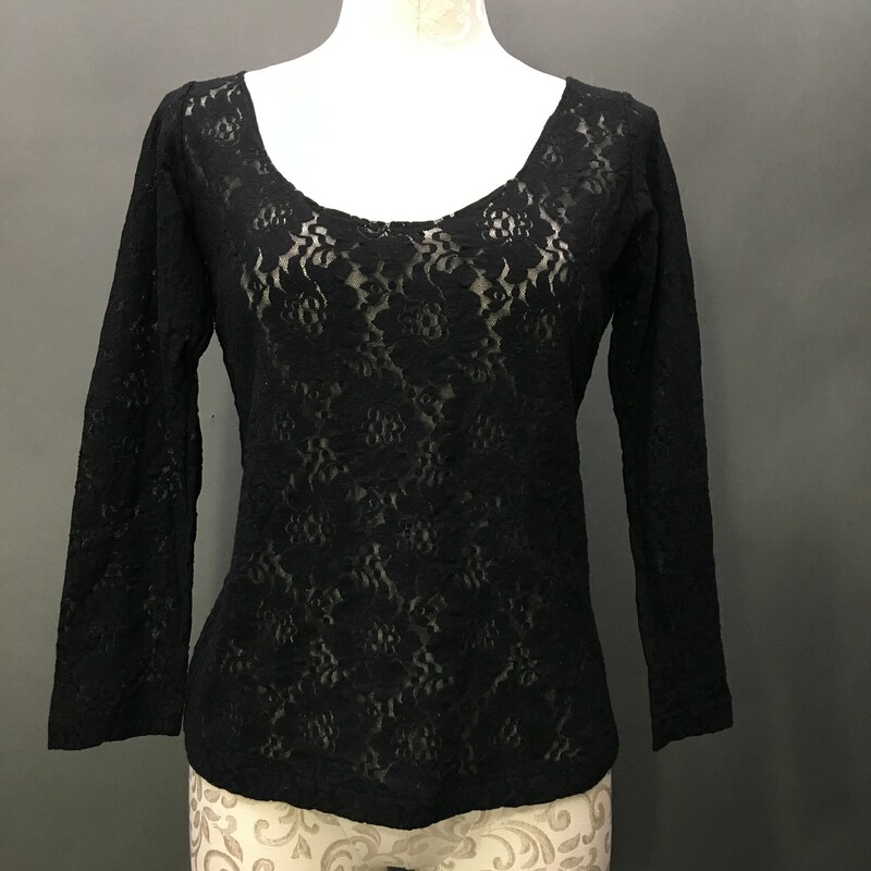 No Brand Nylon Spandex, Black, Size: 6 lace long sleeve, scoop neck, no material or brand tags. Tis shirt has hand stiching on neckline,and may have been hand made.
3.3oz