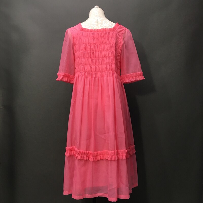 H&M Mama Maternite, Hot Pink, Size: M<br />
H&M Mama Maternite, Hot Pink, Size: M pretty summer formal party dress, 3/4 sleeves, lined, elastic bodice. ruffle trim. 100% polyester<br />
9.8 oz