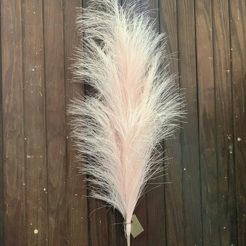 These gorgeous pink colored pampas stems are perfect for weddings, parties, or even photography! The pastel tone is such a unique pampas color that makes these florals a beautiful touch to any decor! Each stem measures 38 inches long.