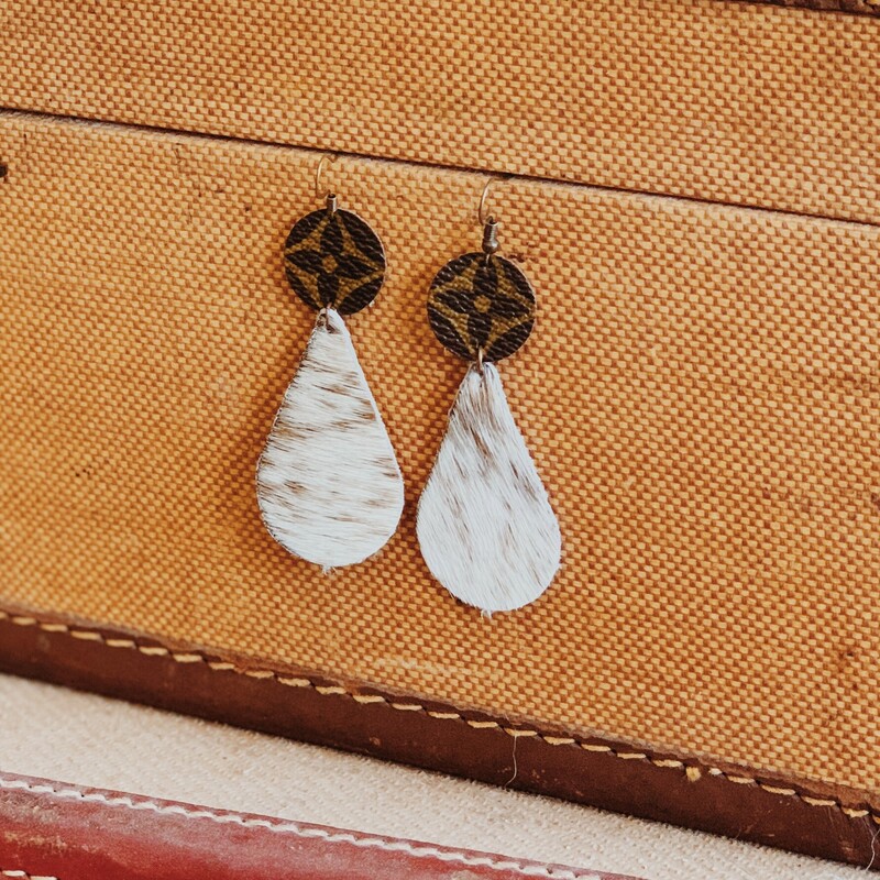 These gorgeous upcycled, handmade earrings were made from an authentic Louis Vuitton bag!

They measure about 3 inches long.

Resurrect Antiques is not affiliated with the LV company.
The bag's date code is SP0927
