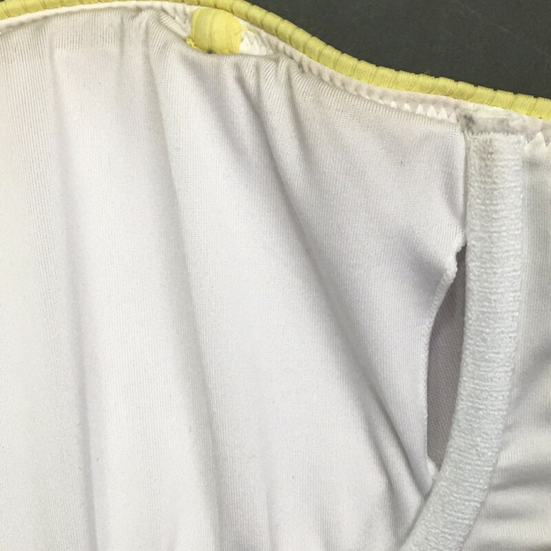 Shade& Shore, Yellow, Size: 36C strapless, bandeaux, underwire, removeable soft padding, large  hook back closure, 81% nylon, 19% spandex, Has fabric hooks but is missing straps, Hand wash cold, no bleach line dry shade, Made in Vietnam.
4.4 oz